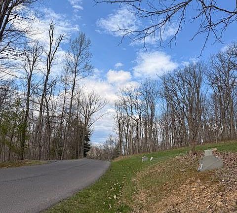 4th image of TRACT 12 Delafield Rd