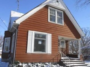 117 S Cedar St, Owosso, MI 48867