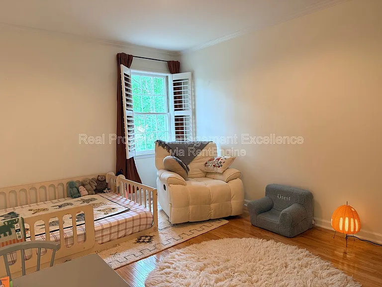1208 Nottingham Dr — Photo 25