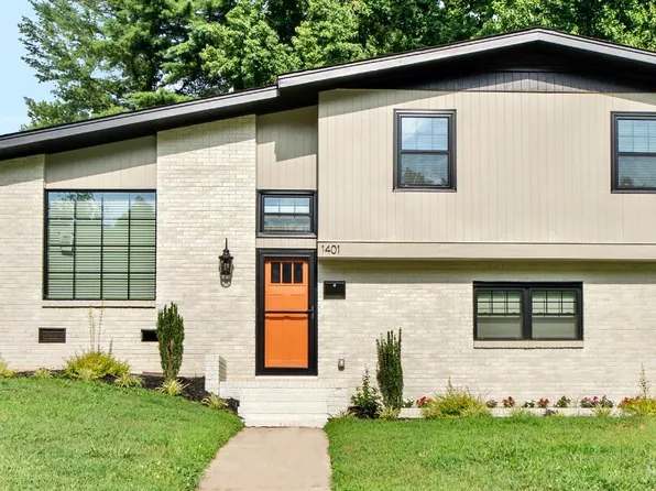 1401 Plumstead Rd, Charlotte, NC 28216