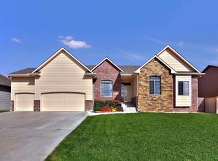 2228 N Flutter Ct, Wichita, KS 67228