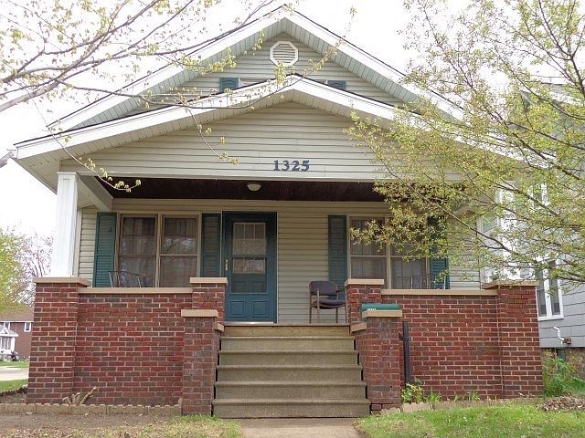 1st image of 1325 4th Ave
