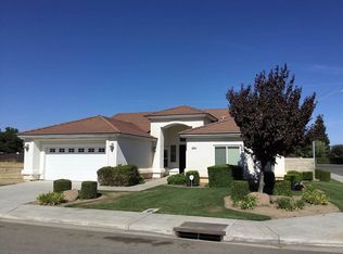 551 Fair Oak Ave, Madera, CA 93637