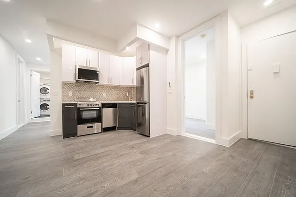 Rented by Heritage Capital Management LLC | media 23