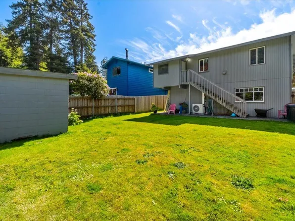 3659 Dolbeer St, Eureka, CA 95503