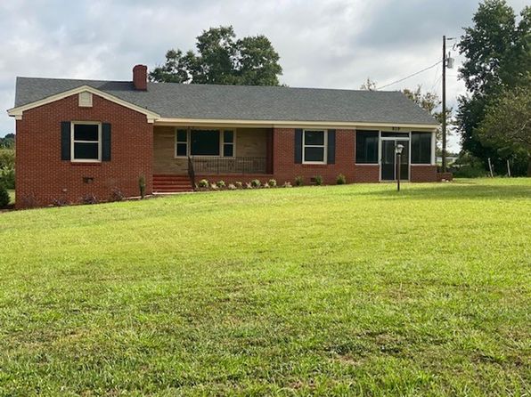 819 Old Smith Chapel Rd