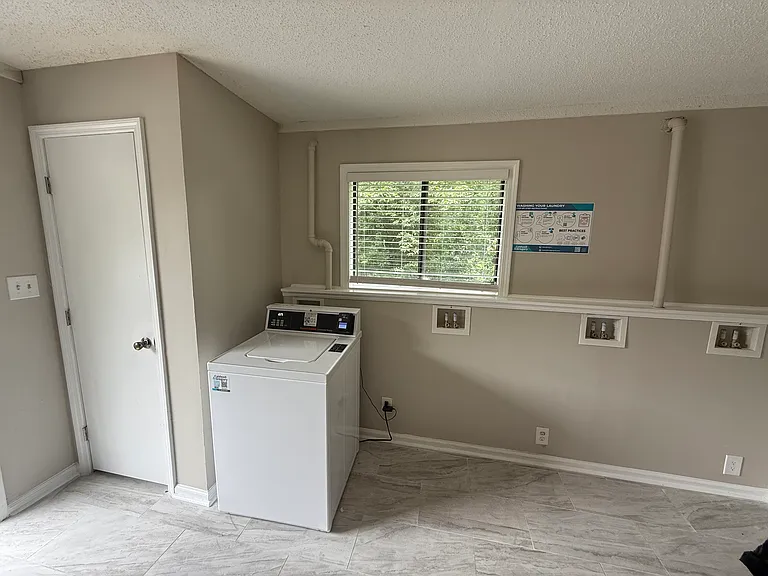 4009 Eunice St SW — Photo 14