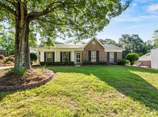 1651 Long Wood Rd, Mobile, AL 36609