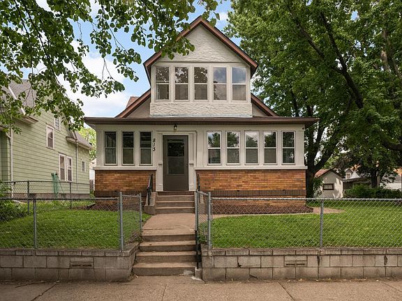 3rd image of 813 Blair Ave