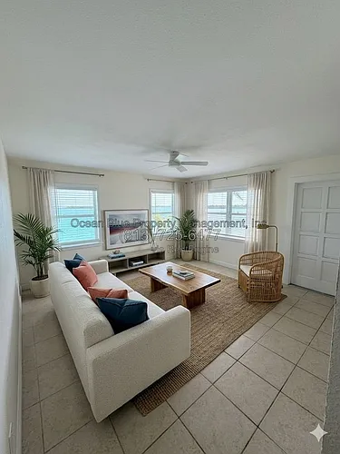 Floor plan 2 Bedroom 2 Bath