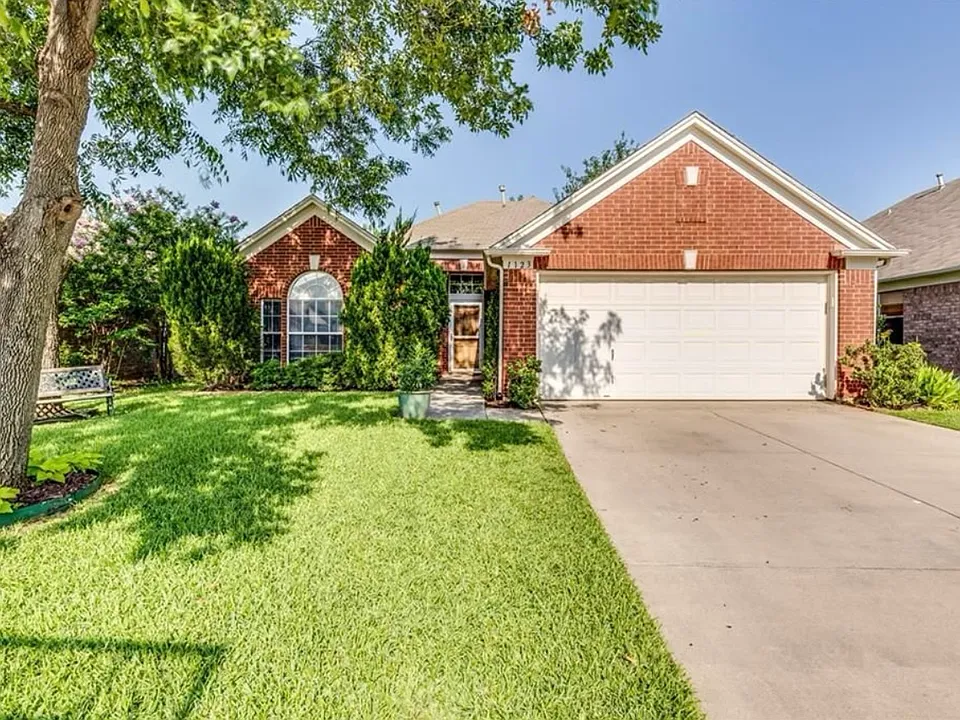 1123 Marshall Dr