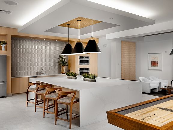 Resident Club/Kitchen