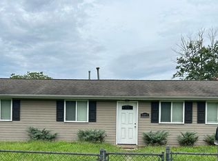 2001 Grimes Rd, Hampton, VA 23663