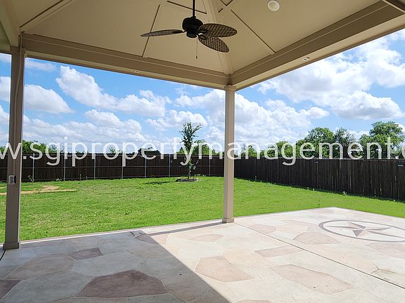 3rd image of 10231 Sovereign Dr