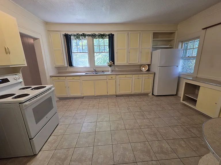 110 E Buck Mountain Rd #2 — Photo 4