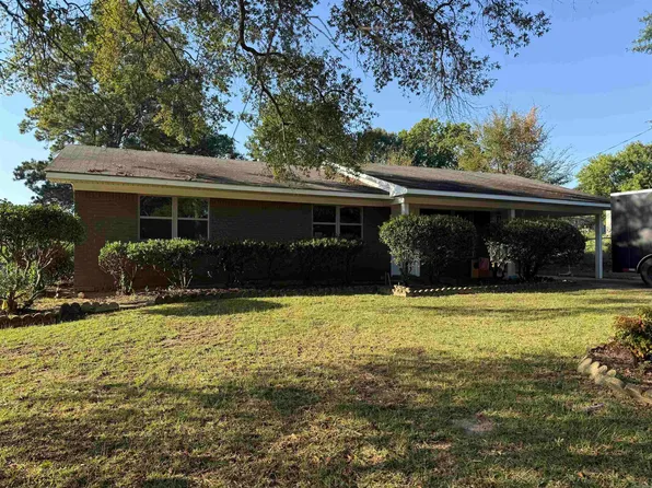 1001 W Sypert St, Nashville, AR 71852