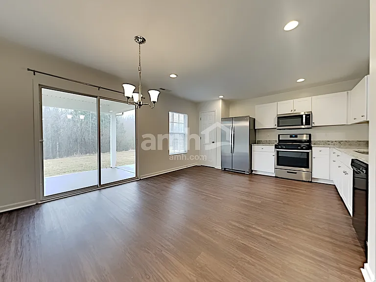 709 Averasboro Dr — Photo 3