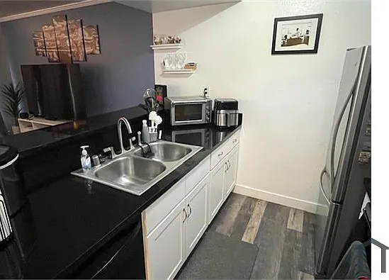 2502 Florida Ln — Photo 6