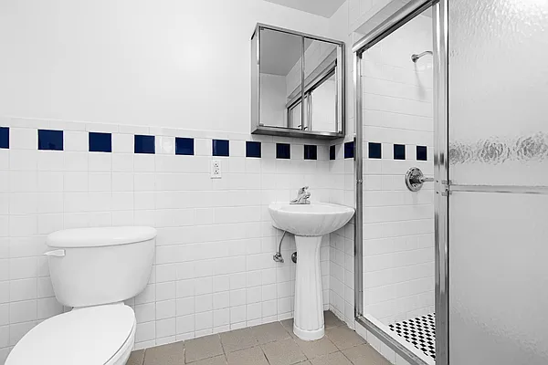 Rented by Heller Organization | media 21