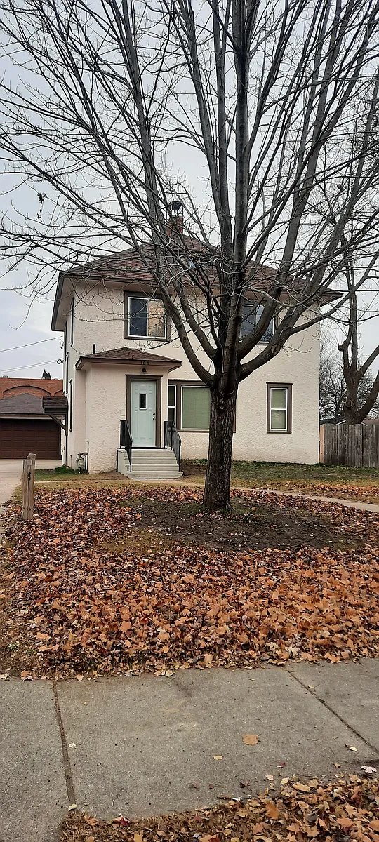 Building Photo - 308 3rd Ave S