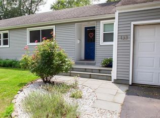 133 Brewster Rd, West Hartford, CT 06117
