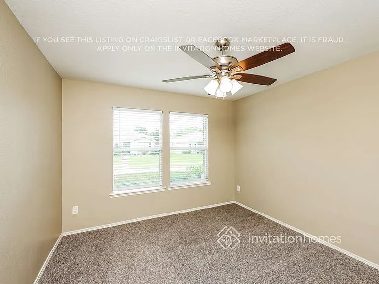 1676 Wildrose Dr — Photo 13