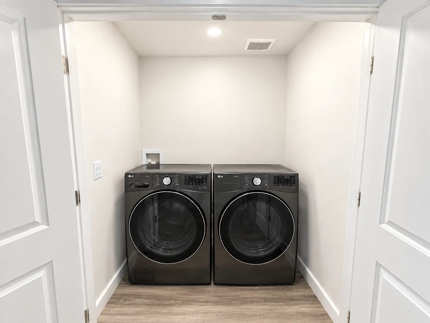 4 bed, 2154 sqft, $850 — Photo 4