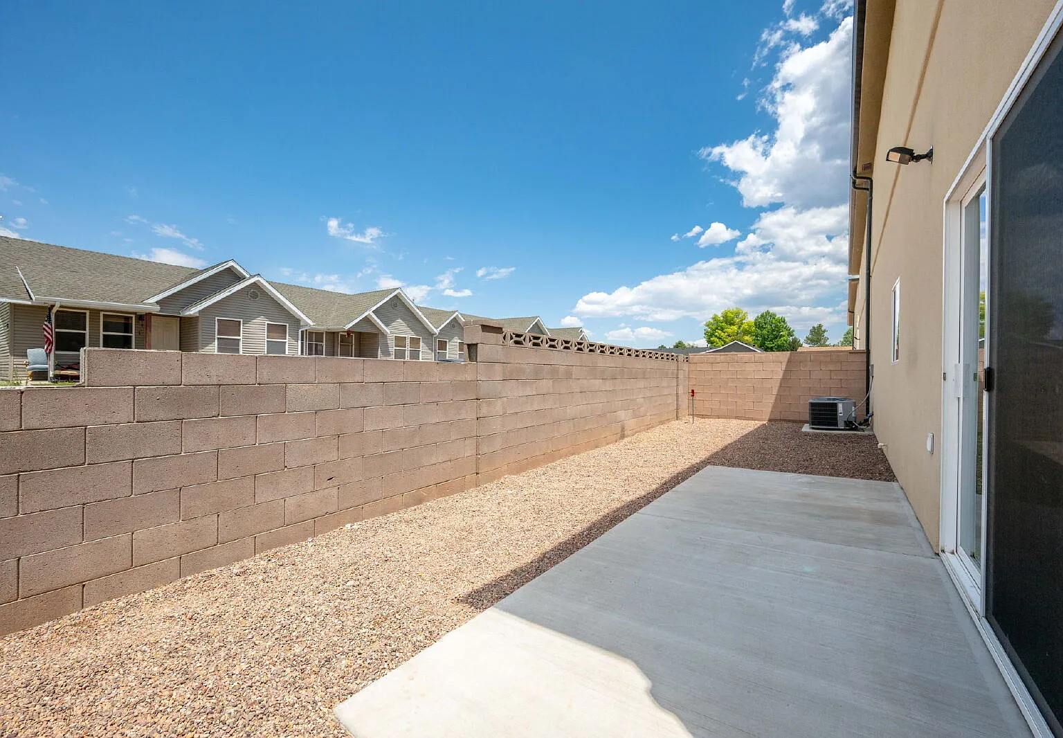 4 bed, 2.5 bath, 1633 sqft, $1,725 — Photo 3
