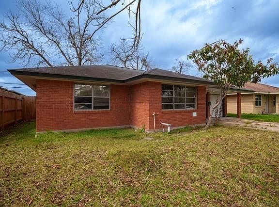 2nd image of 1904 Edgehill Rd