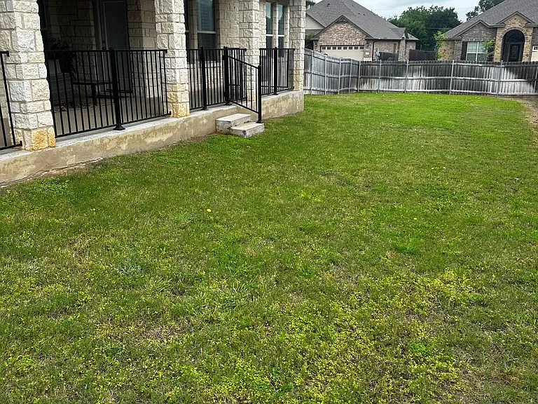 409 Calder St — Photo 12