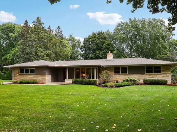 1820 Melody LANE, Brookfield, WI 53005