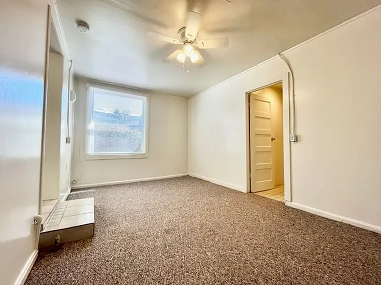 1519 Spruce Ave — Photo 7