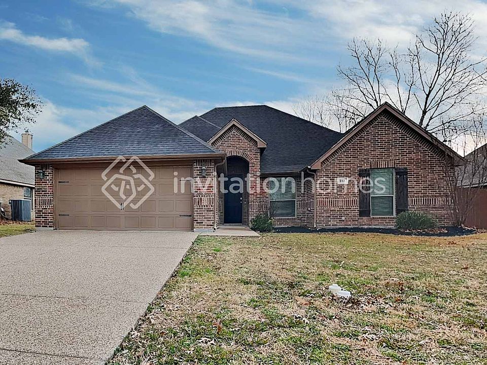 1st image of 108 Chateau Dr