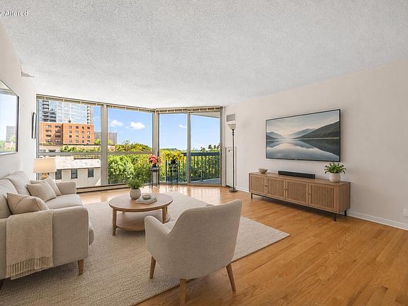 4th image of 1660 N Prospect AVENUE #411