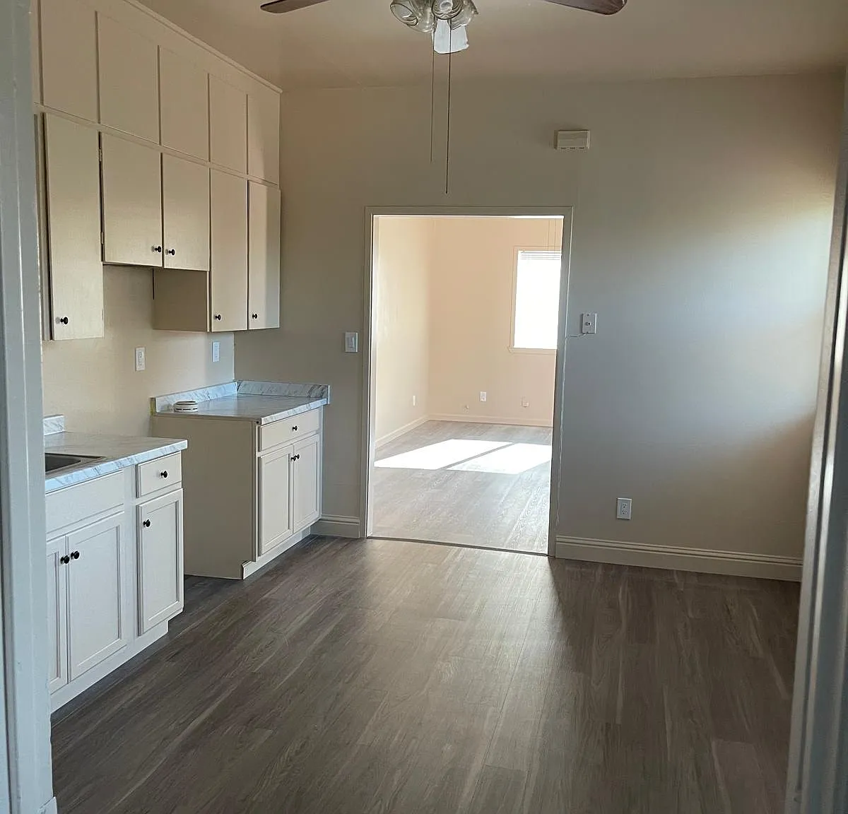 2 bed, 975 sqft, $1,850 — Photo 3