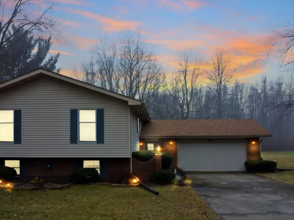 7341 Lenburg Rd, Portage, IN 46368