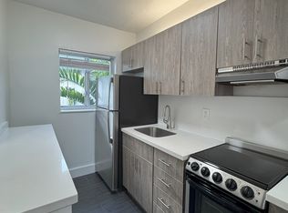 1035 9th St APT 15, Miami Beach, FL 33139