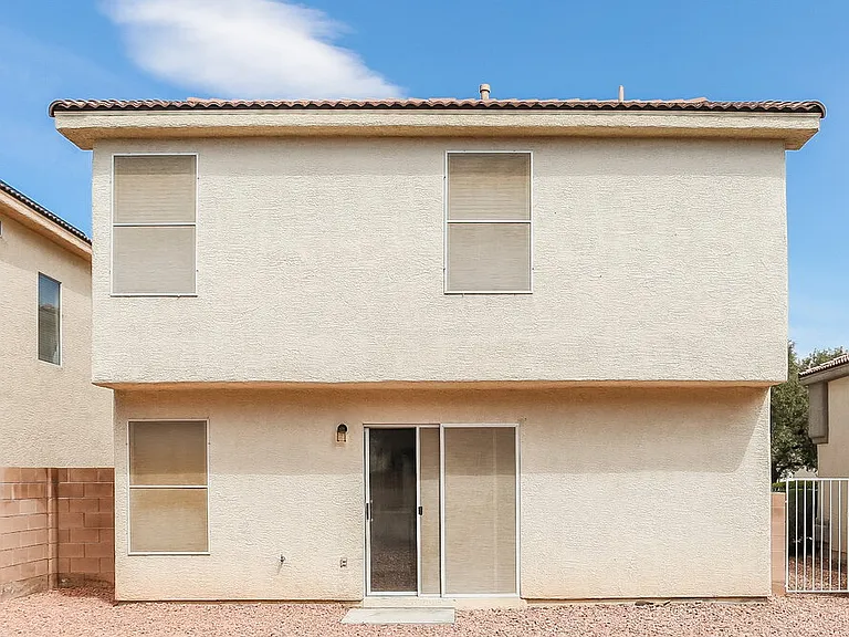 5025 Frozen Springs Ct — Photo 17