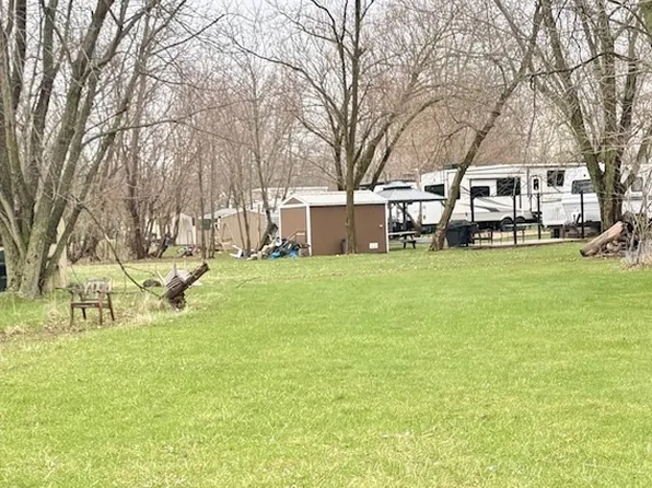 29/150 Woodhaven Dr E, Sublette, IL 61367