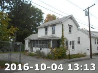 18 Park Ave, Ware, MA 01082