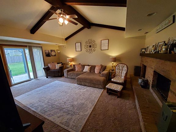2nd image of 3021 Bracebridge Pl