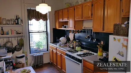 Rented by ZealEstate Group Inc