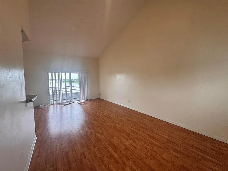 3409 NW 44th St #205 — Photo 17