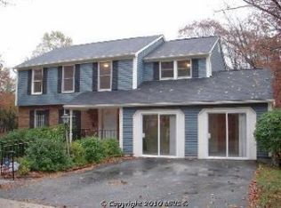 6813 Wood Stream Dr, Lanham, MD 20706