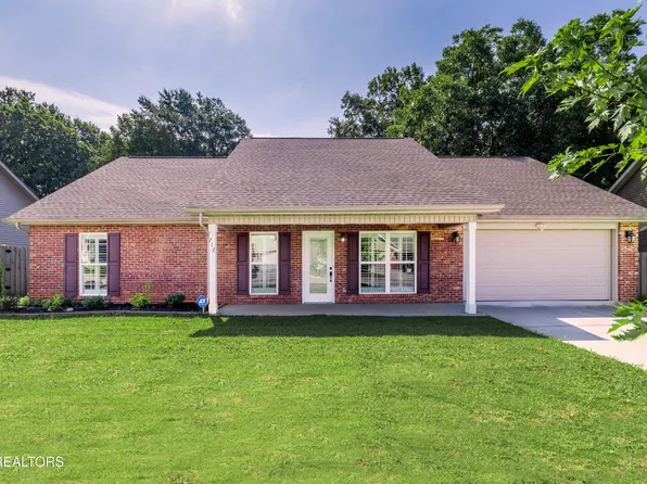 712 Hunter Crest Rd, Maryville, TN 37803