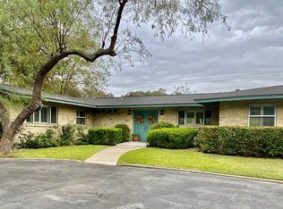 105 Prinz Dr, Castle Hills, TX 78213