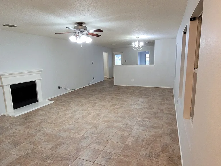 2608 Plantation Dr — Photo 5