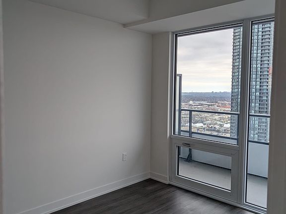 5th image of 448 Burnhamthorpe Rd W #2312