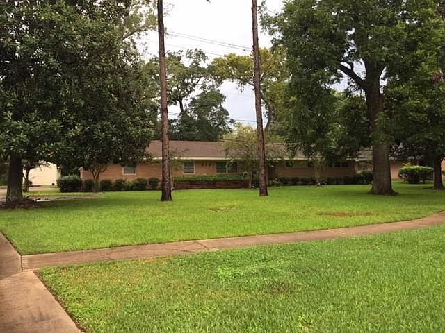 1st image of 214 Oyster Creek Dr