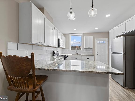 3rd image of 29 N Clinton St